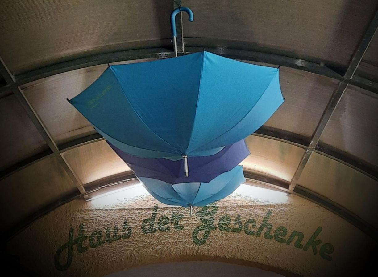 Апартаменты Das Karawankenplatz! Haus Der Geschenke-Carinthia Фельден-ам-Вёртер-Зе Экстерьер фото