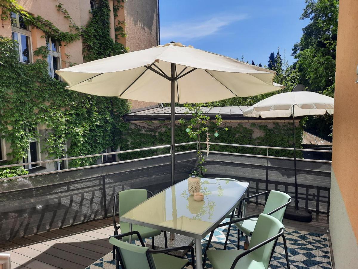 Апартаменты Das Karawankenplatz! Haus Der Geschenke-Carinthia Фельден-ам-Вёртер-Зе Экстерьер фото
